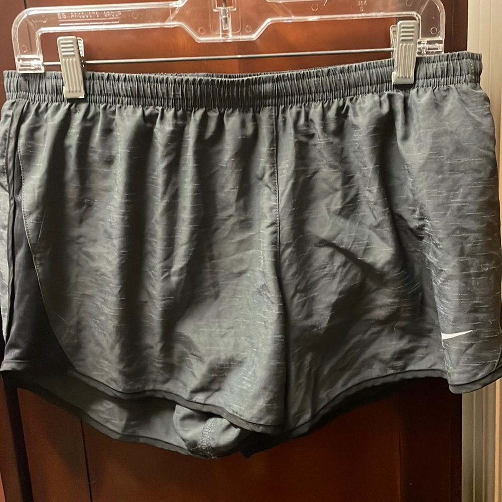 Nike Dri Fit Tempo brief-lined running shorts